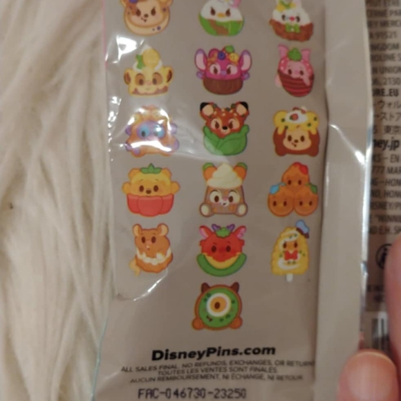 💖FIRM! NWT DISNEY PARKS DISNEY MUNCHLINGS SERIES 2 MYSTERY BAG TRADING PIN - Picture 5 of 8